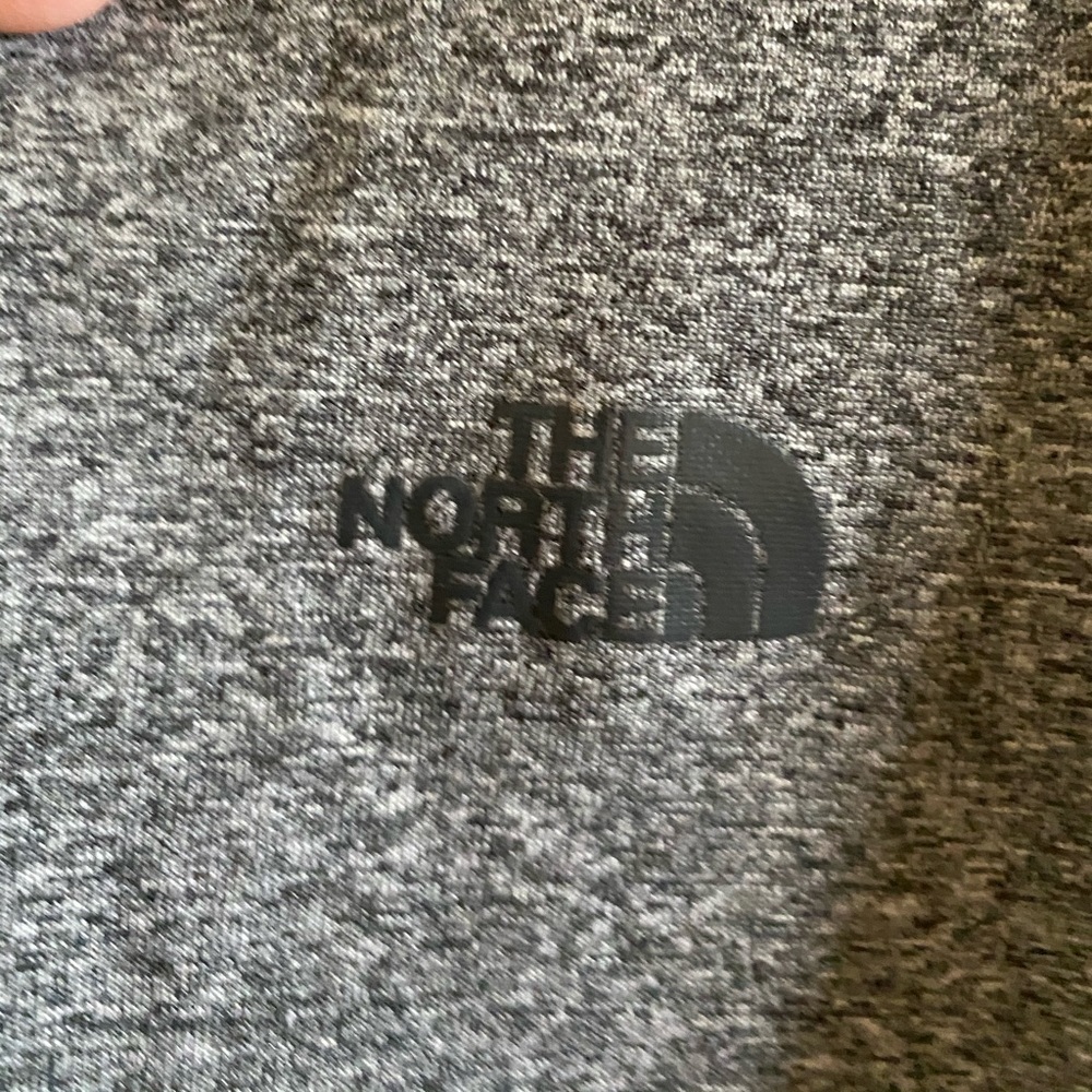 North face long sleeve athletic vapor wicking